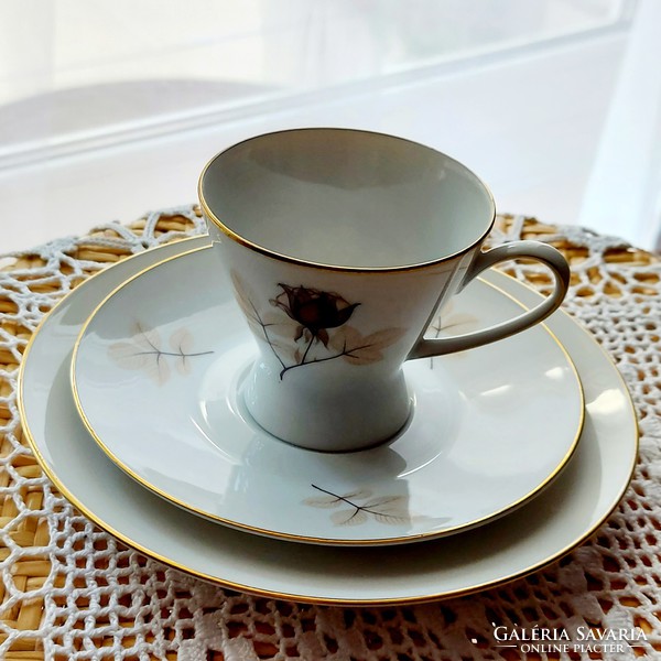 Rosenthal porcelán , 3 részes reggeliző, teás - kávés készlet, egyedi különleges mintával, aranyozva