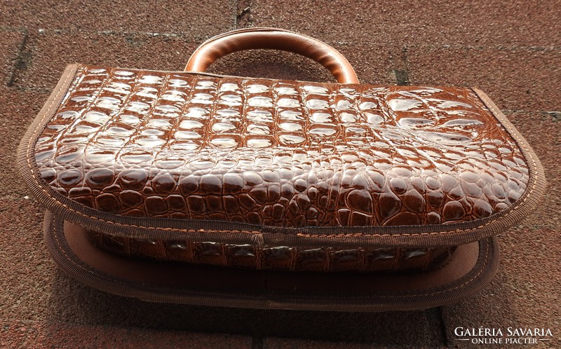 Crocodile skin? Bag - handbag - toiletry bag
