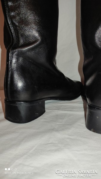 Vintage original Salmaso butter soft leather boots from Italy, the stronghold of fashion