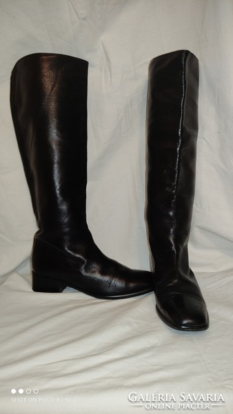 Vintage original Salmaso butter soft leather boots from Italy, the stronghold of fashion