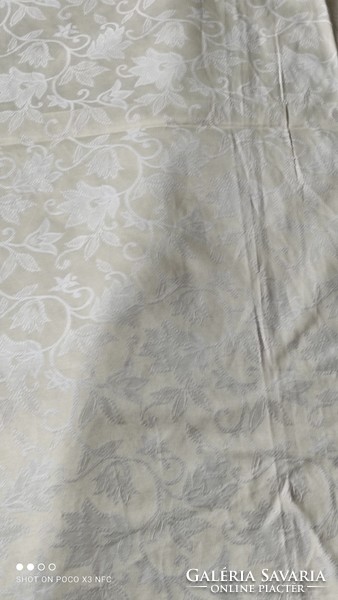Exclusive large-sized thick silk brocade with a pattern woven into the material? Bedspread 300 cm x 270 cm