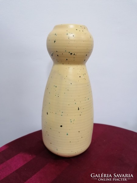 Retro ceramic vase / yellow, photo does not return /
