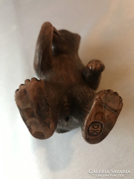 Ceramic teddy bear with bear d k sign