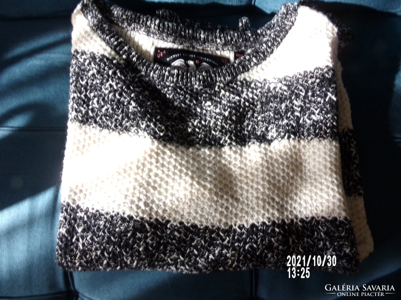 Superdry knitted sweater