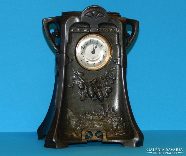 Impeccably functioning junghans szeci clock made of tin, 19th c. From the beginning