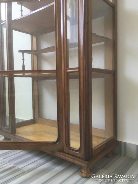 Antique display case (restored)