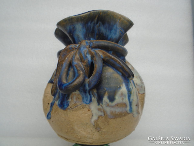 Hires Francia keramikus művész csodás alkotása  1080 gramm