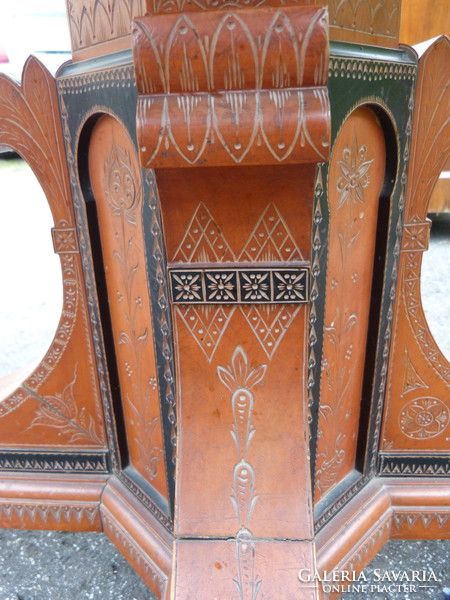Transylvanian engraved table. / Biedermeier