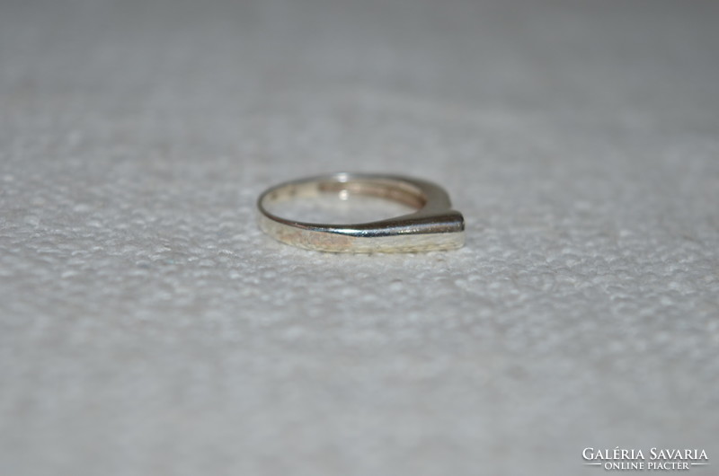 Written ring with stone