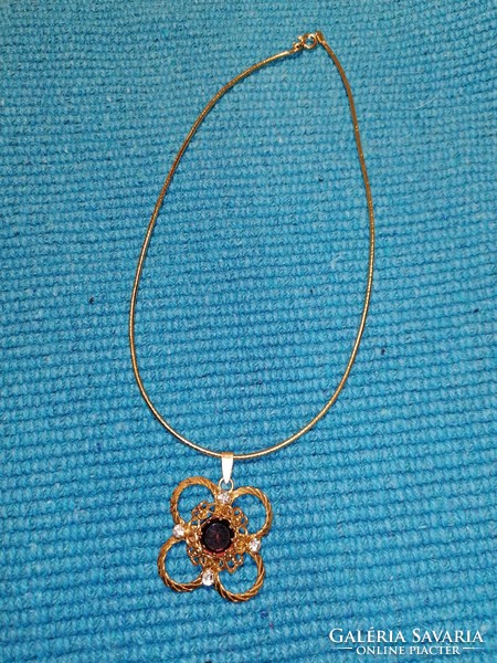 Antique pendant (320)