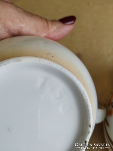Porcelain tea jug, bonbonier for sale!
