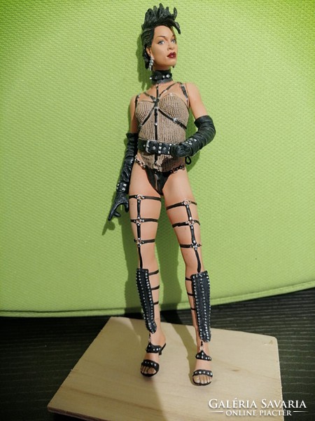 Action figure movie character sin city gail
