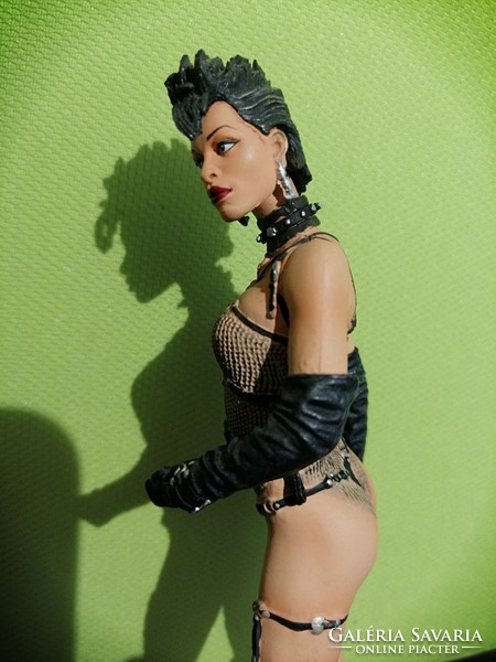 Action figure movie character sin city gail