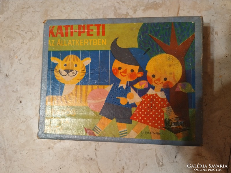Retro playing card factory kati-peti dice game