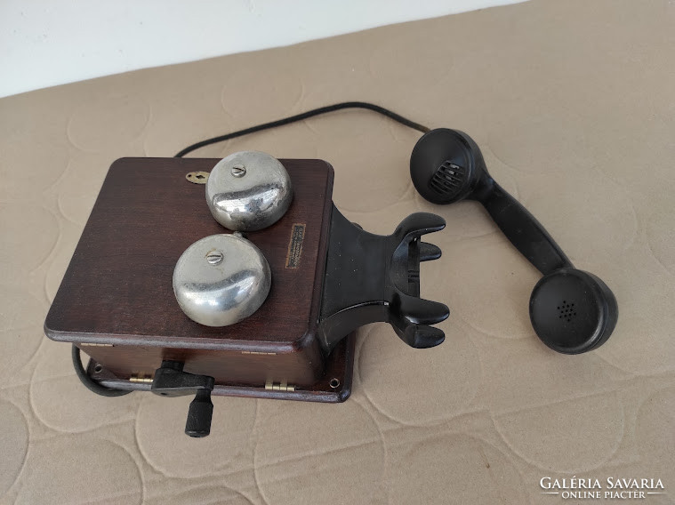 Antique wall mounted wooden box clamshell crank telephone 4621
