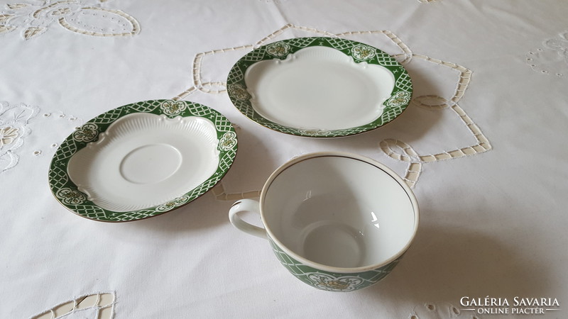 German-Latin, porcelain breakfast trio