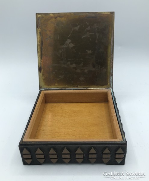 Crafts copper wooden cigarette box