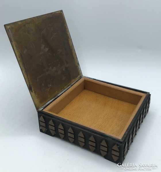 Crafts copper wooden cigarette box