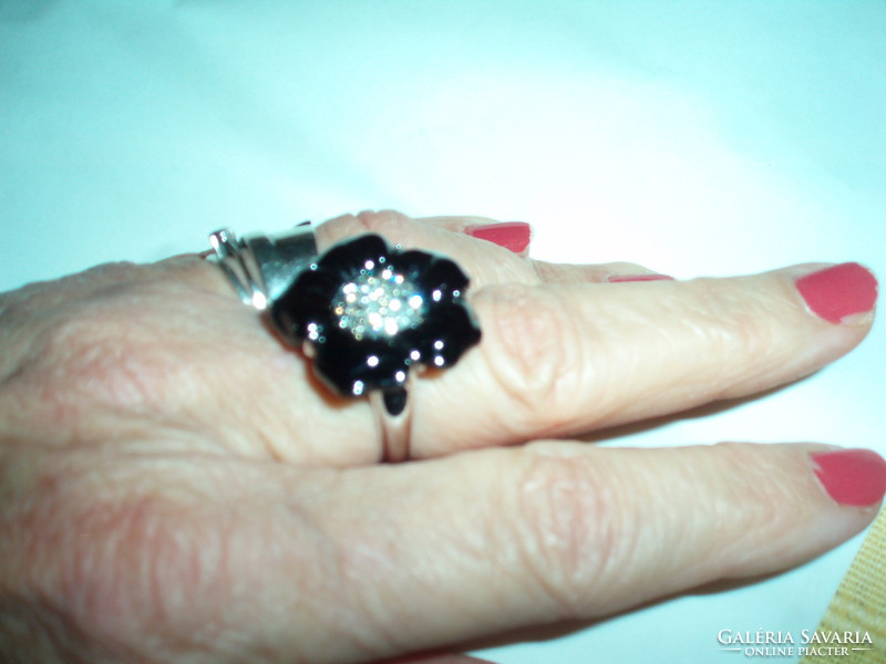 Gyönyörű swarovski  koktélgyűrű