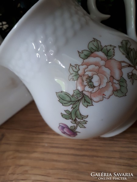 Ravenhouse, floral belly mug