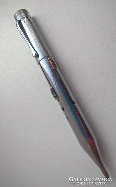 Retro metal case with 4-color mechanical fountain pen