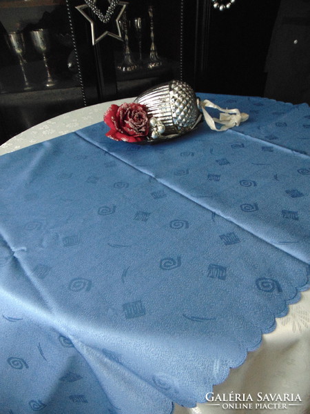 Elegant sky blue silk tablecloth 130 x 160 cm rectangle