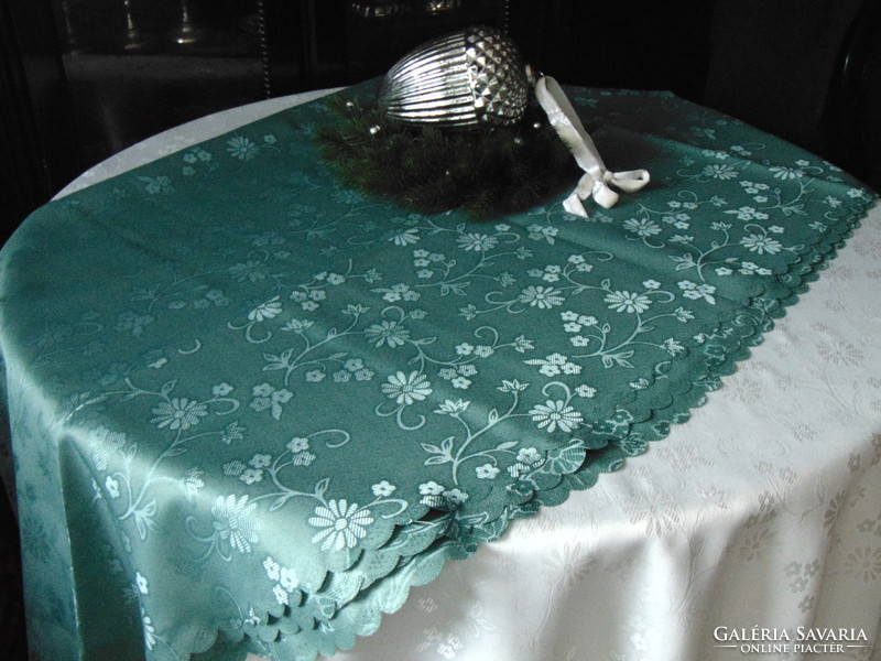 Szépséges mohazöld selyemdamaszt asztalterítő 155 x 300 cm ovális  !