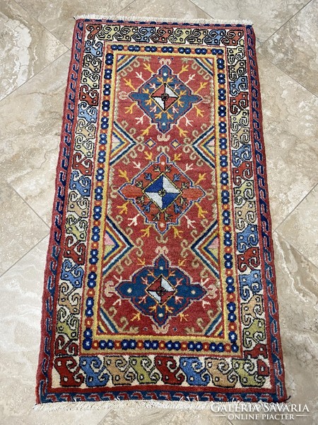 Kaukázusi szőnyeg 135x70cm