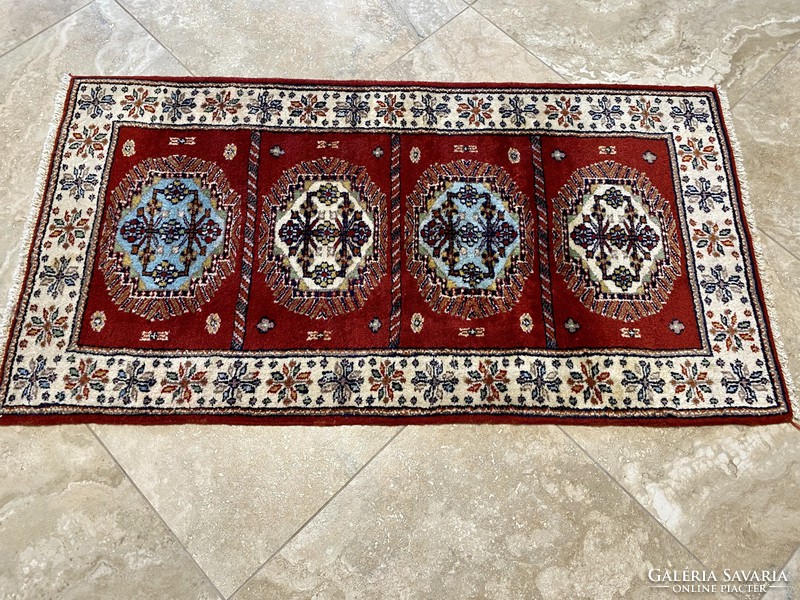 Indo quashqai rug 120x62cm