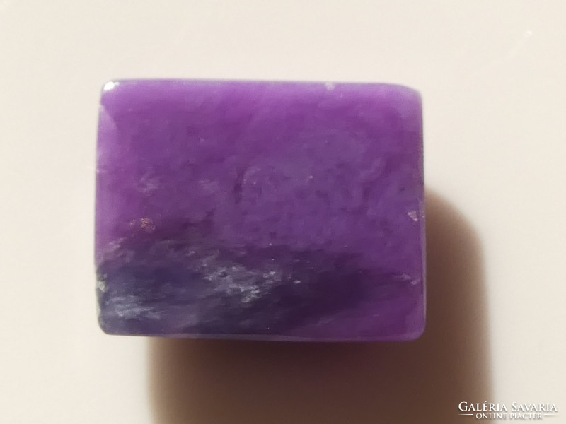 A small gemstone polished from natural soutillic minerals. Jewelry base material. 1.75 Ct