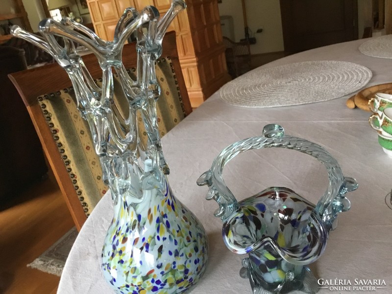 Muránoi váza 26 és 16 centis, gyönyörű, hibátlan (200)