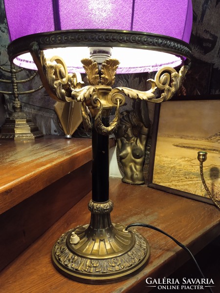 Lámpa, ampir, asztali, 60 cm-es magasságú, működő darab.