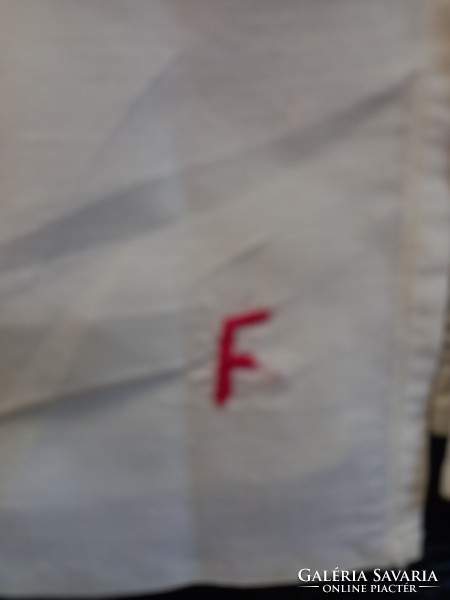 5 db Antik háború előtti bébi ruhák, himzéssel, "F" monogrammal
