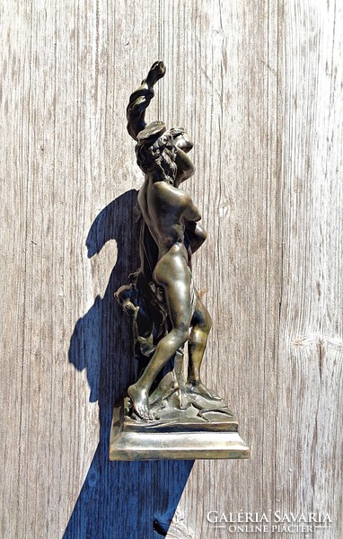 19. századi mitológiai jelenetes jelzett bronz szobor, márvány talpon