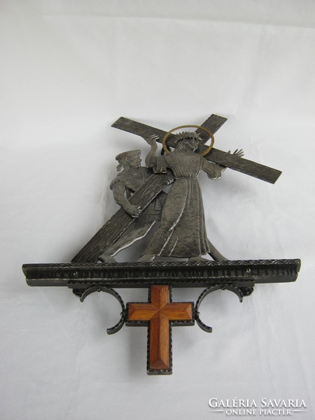 Religious-themed industrial art large-sized metal wall decoration Christ with the cross 47 cm
