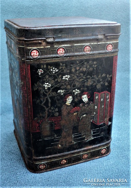 Old oriental japanese metal tea box