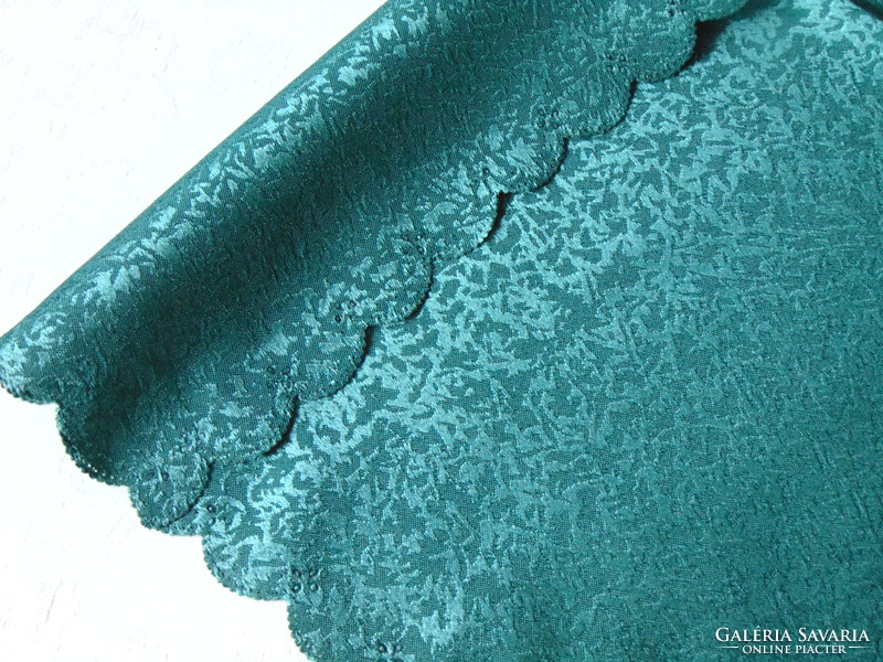 Emerald green silk tablecloth 76 x 76 cm
