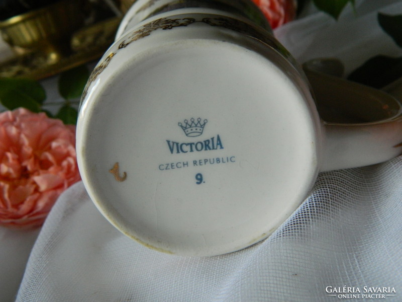Közel 100 éves Victoria kúrapohár, csőrős ivó, csésze, gyűjtői