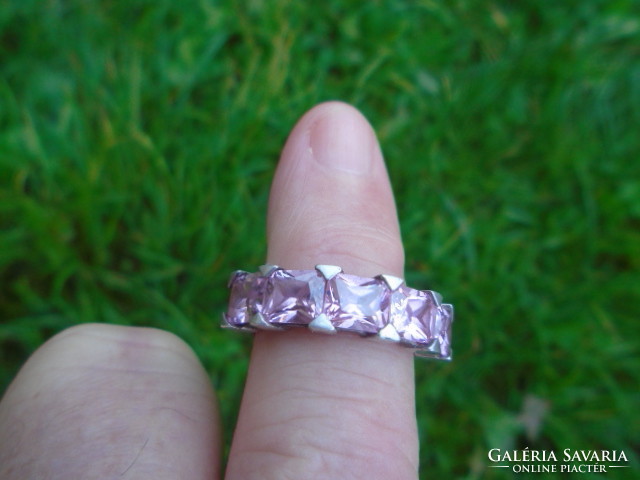 Grófi stilusú  Köves ezüst gyűrű halvány rózsaszínű 5 db párna csiszolású kövekkel
