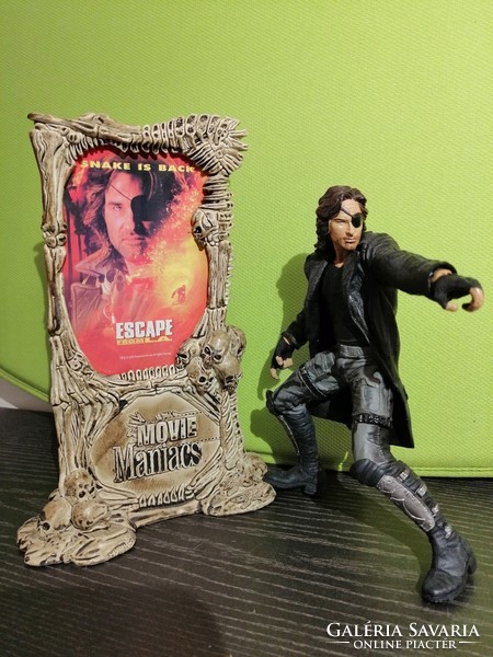 Action figure, movie maniacs, escape