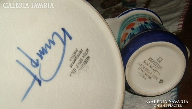 Ceramic pourers, the ceramicist g. With Knapfm's signature