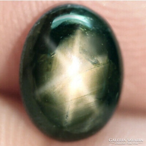 Real! Greenish-black star sapphire 2.65 ct Sri Lanka