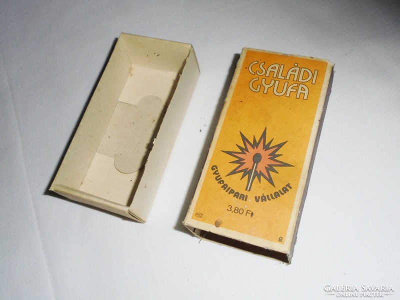 Retro gyufás doboz - Családi gyufa - Gyufaipari Vállalat - 1970-es évekből