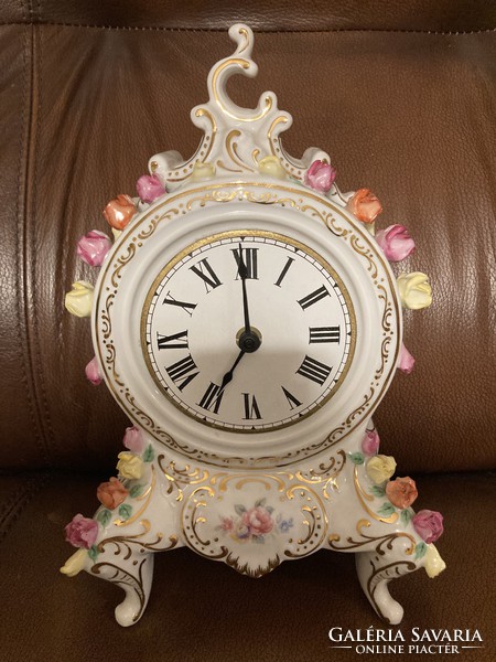 Raven house porcelain fireplace clock