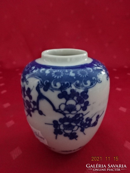 Japán porcelán váza, cseresznyevirágos. Tokusei Sakara, magassága 8 cm. Vanneki!