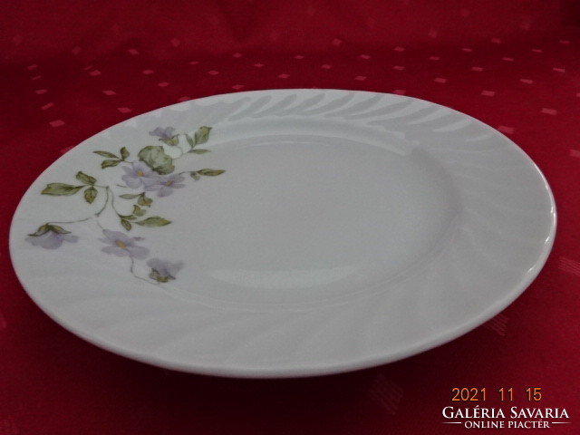 Bulgarian porcelain small plate. Beautiful purple flower, diameter 19.5 cm. He has!