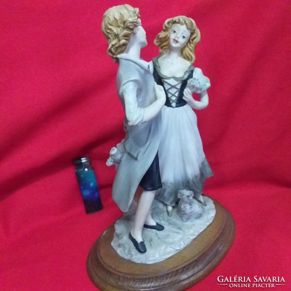 Italy capodimonte nature love couple porcelain figurine. Indicated. 26.5 Cm.