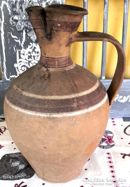 Dt/008 - folk earthenware jug
