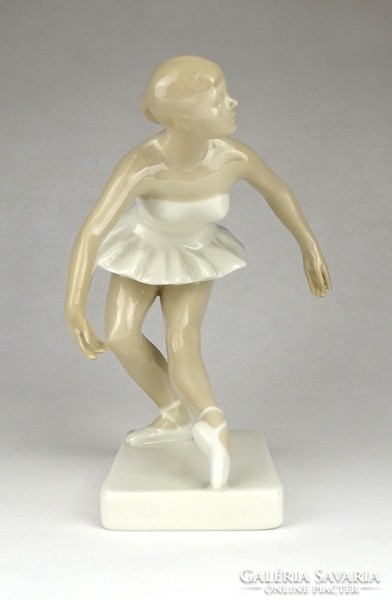 1G612 Royal Dux porcelán balerina szobor