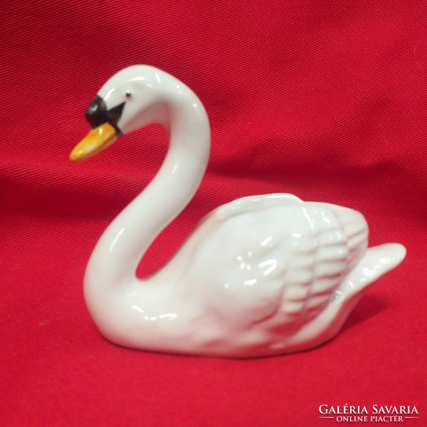Rare gmundner austrian swan ceramic figurine.